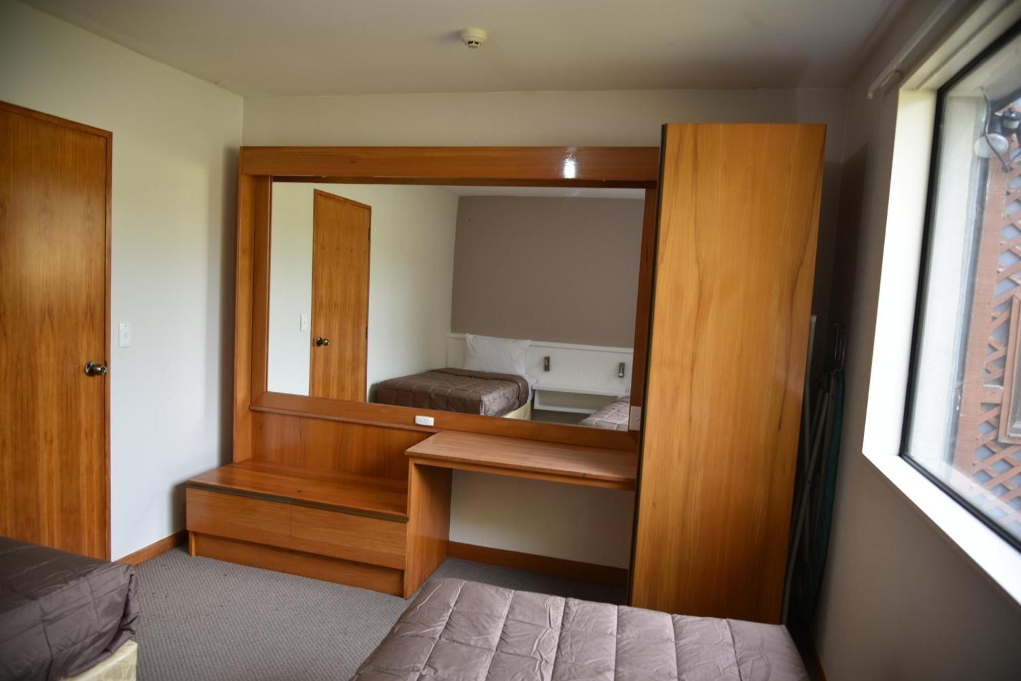 Aotea Lodge Porirua Bagian luar foto