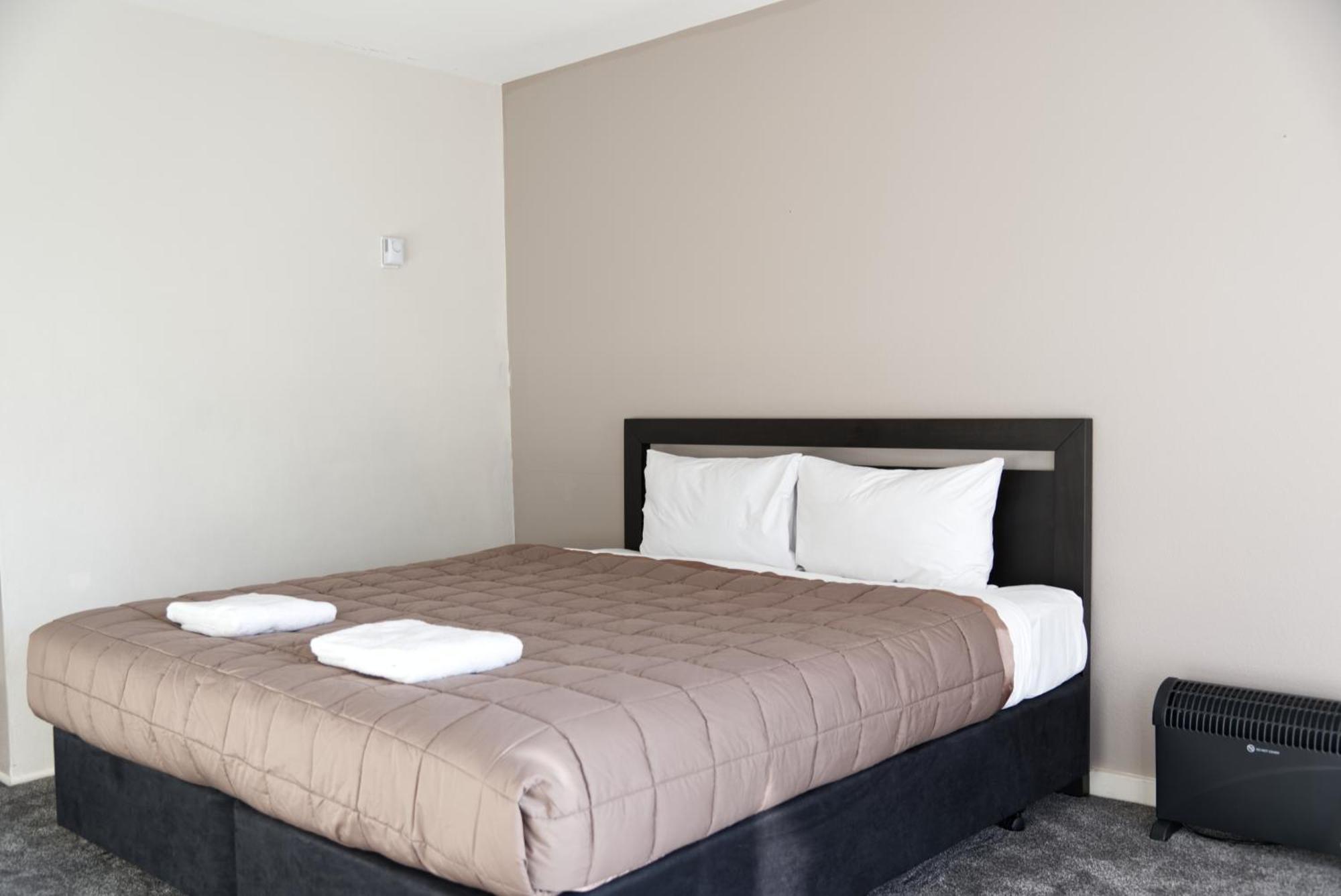 Aotea Lodge Porirua Bagian luar foto