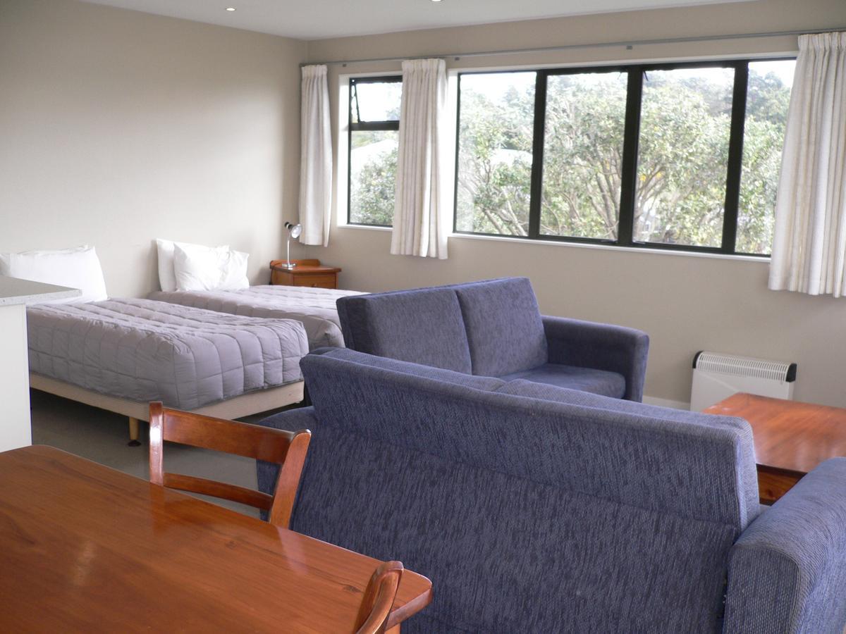 Aotea Lodge Porirua Bagian luar foto