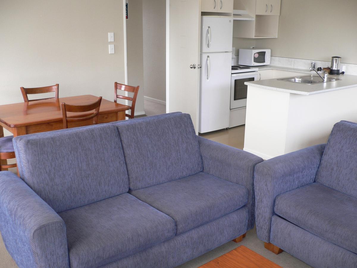 Aotea Lodge Porirua Bagian luar foto