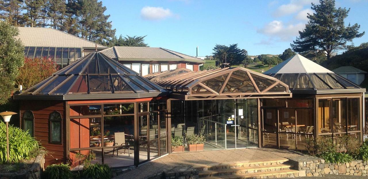 Aotea Lodge Porirua Bagian luar foto